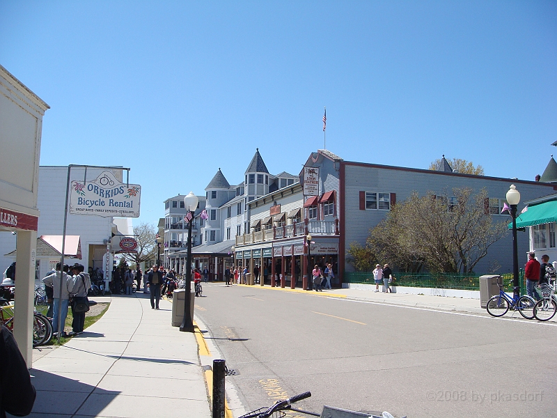 117 Memorial Day [2008 May 23].JPG - Scenes from Mackinac Island.